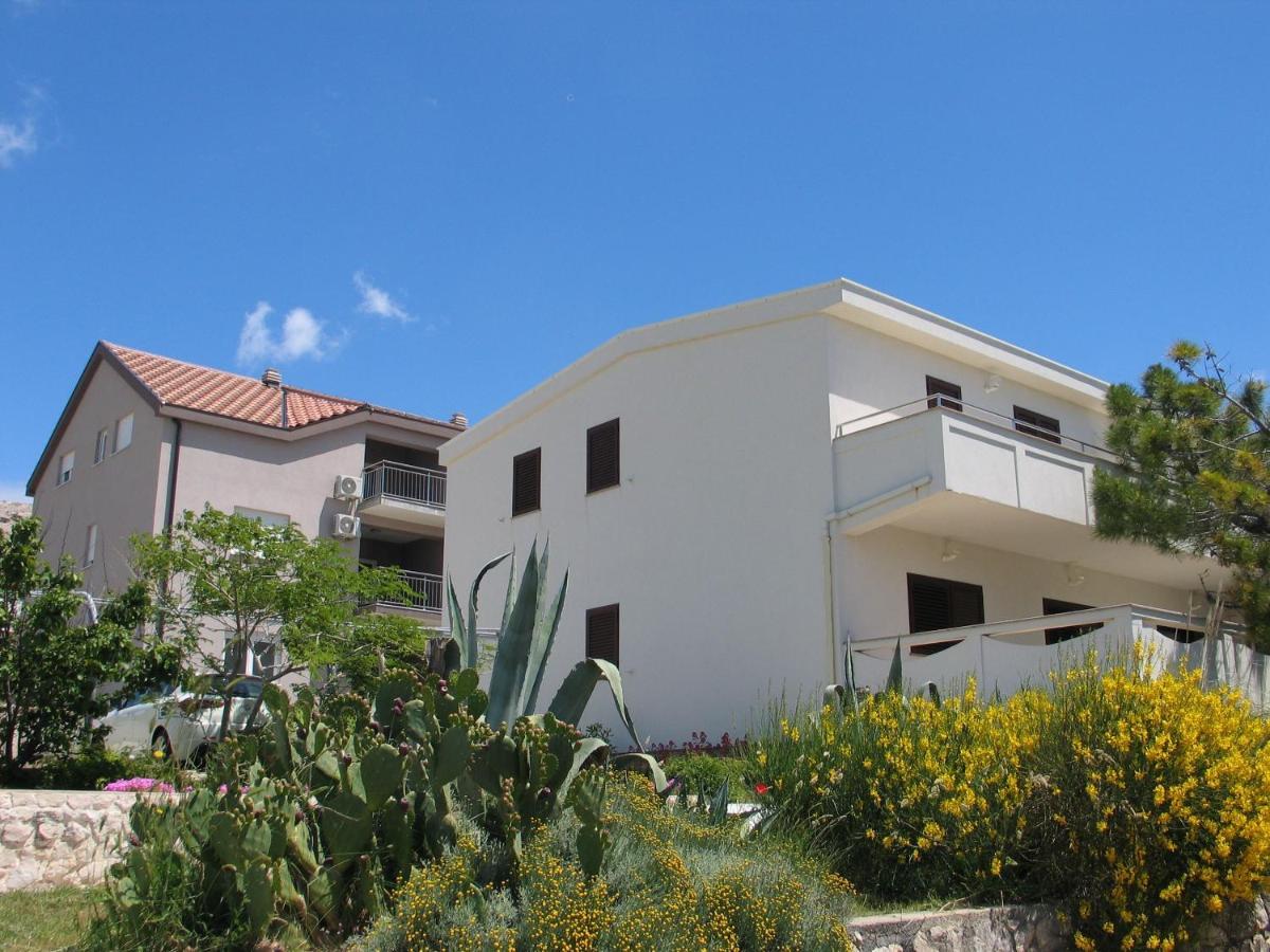 Apartmani Kunteja Pag Town Exterior photo